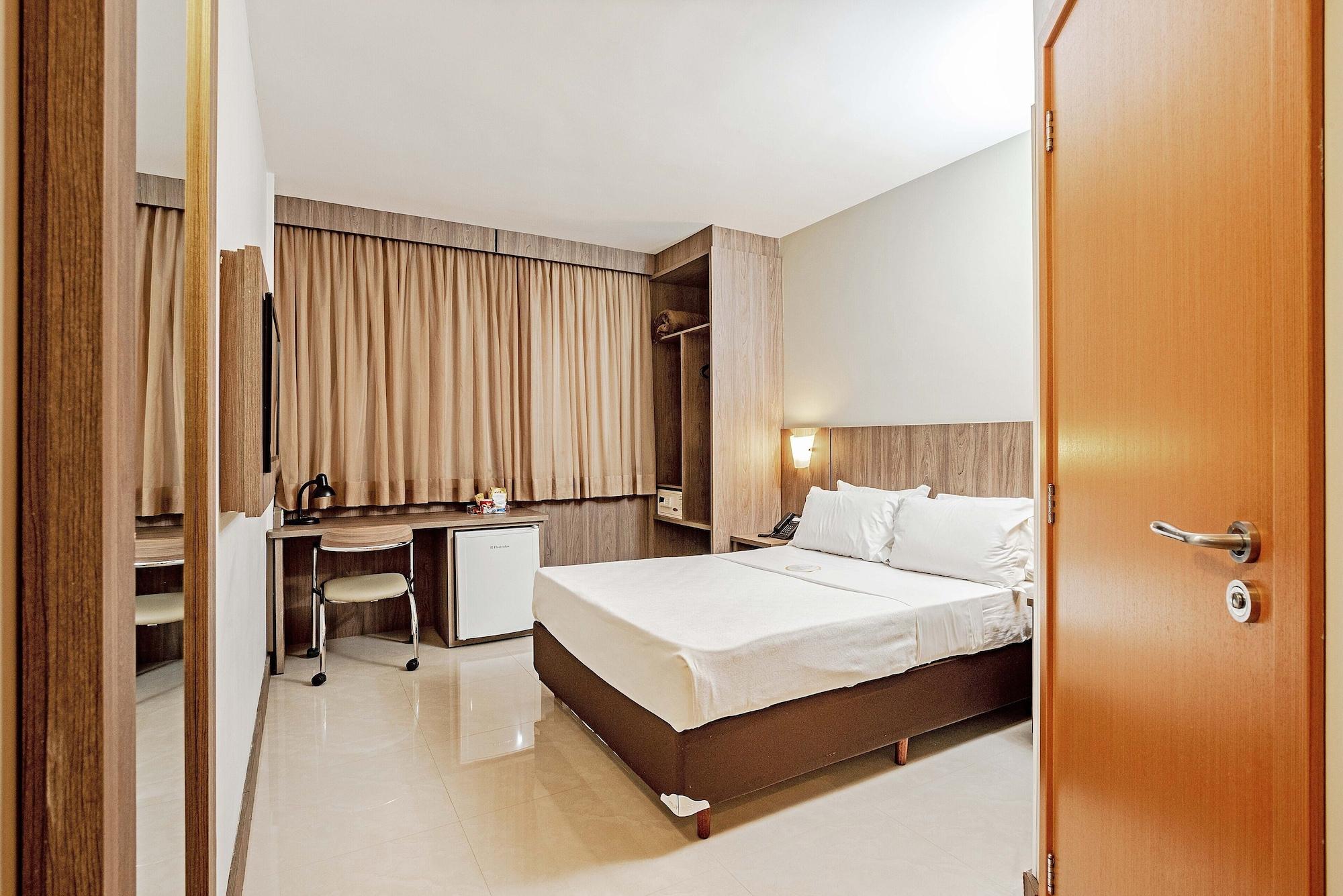 Slim Curitiba Av Das Torres Exterior photo