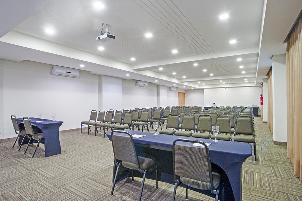 Slim Curitiba Av Das Torres Exterior photo